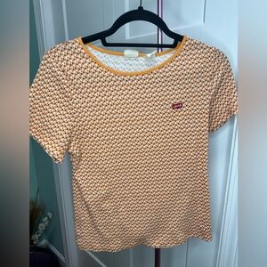 Levi’s Women’s Trendy orange Short Sleeve Honey Ribbed T-Shirt Size Large basic